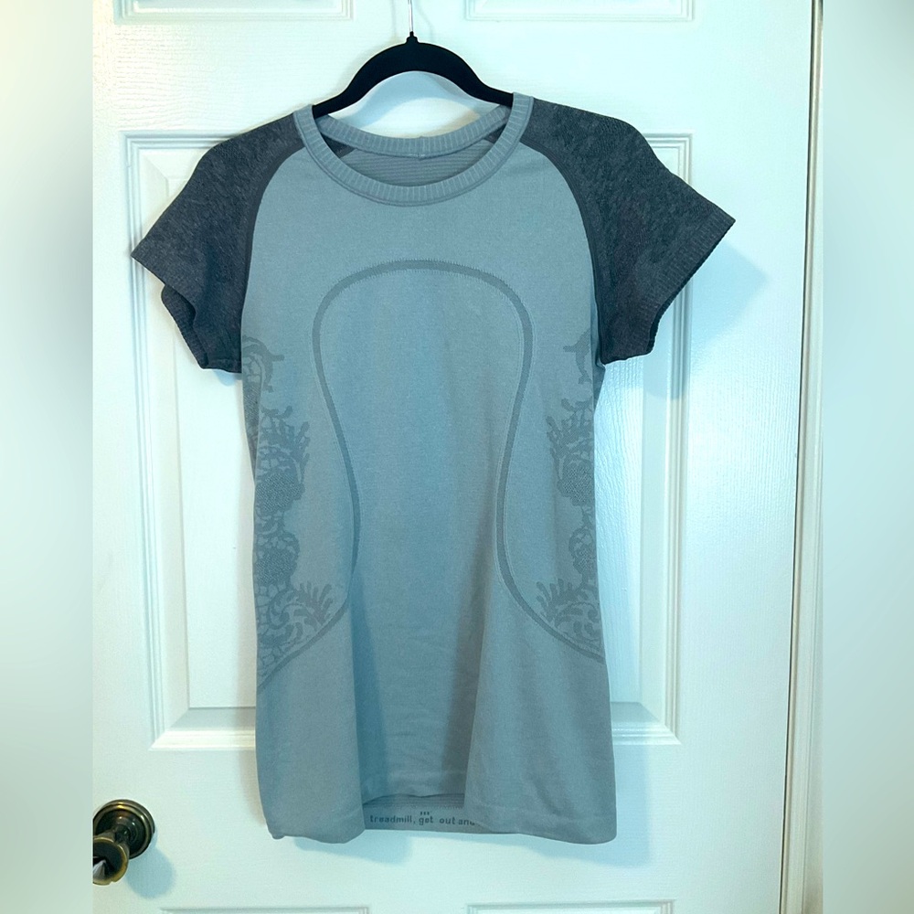 Lululemon gray on gray women’s size 8.